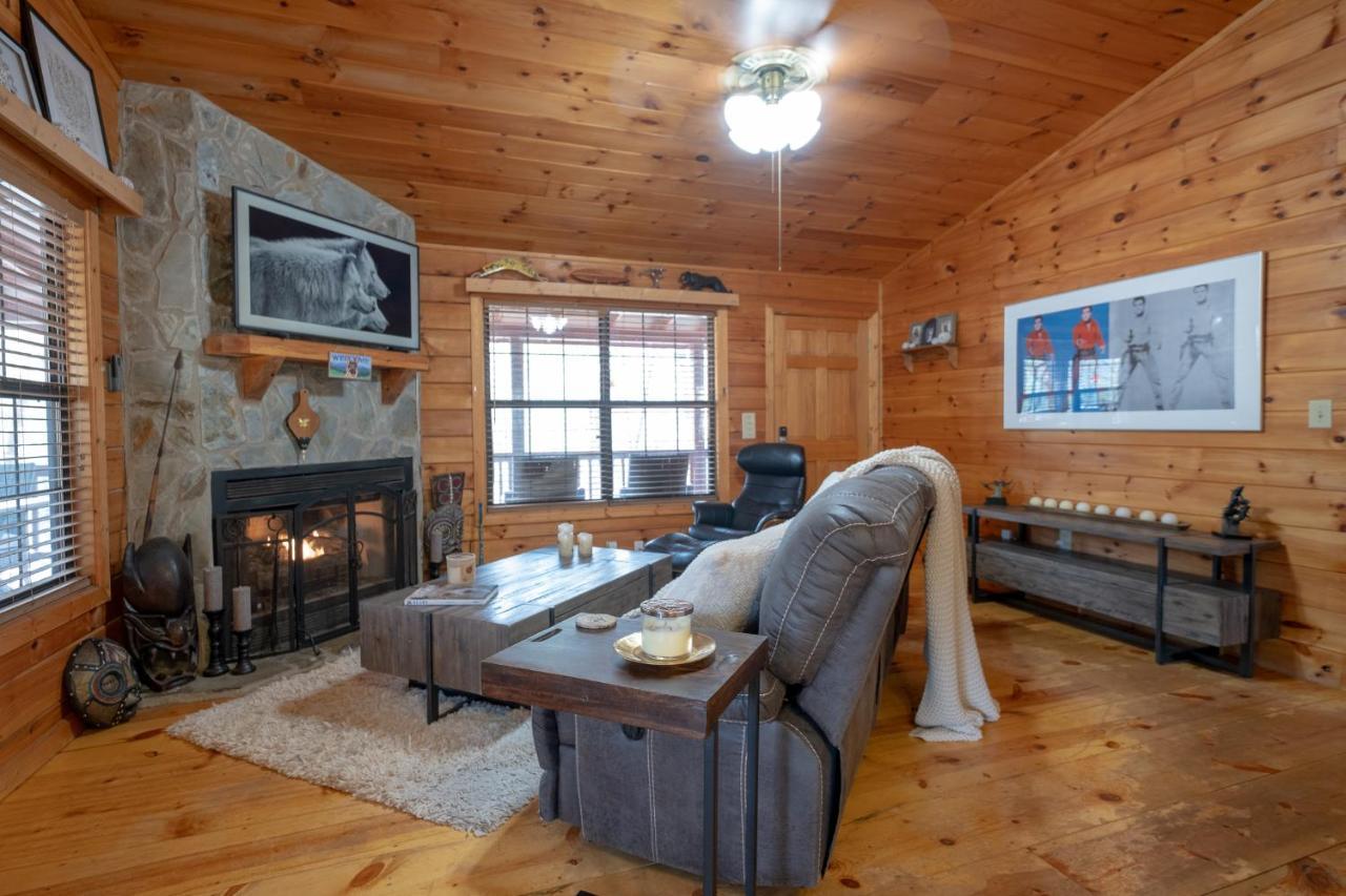 Three Dog Night - Pet-Friendly Cabin With Hot Tub Villa Blue Ridge Dış mekan fotoğraf